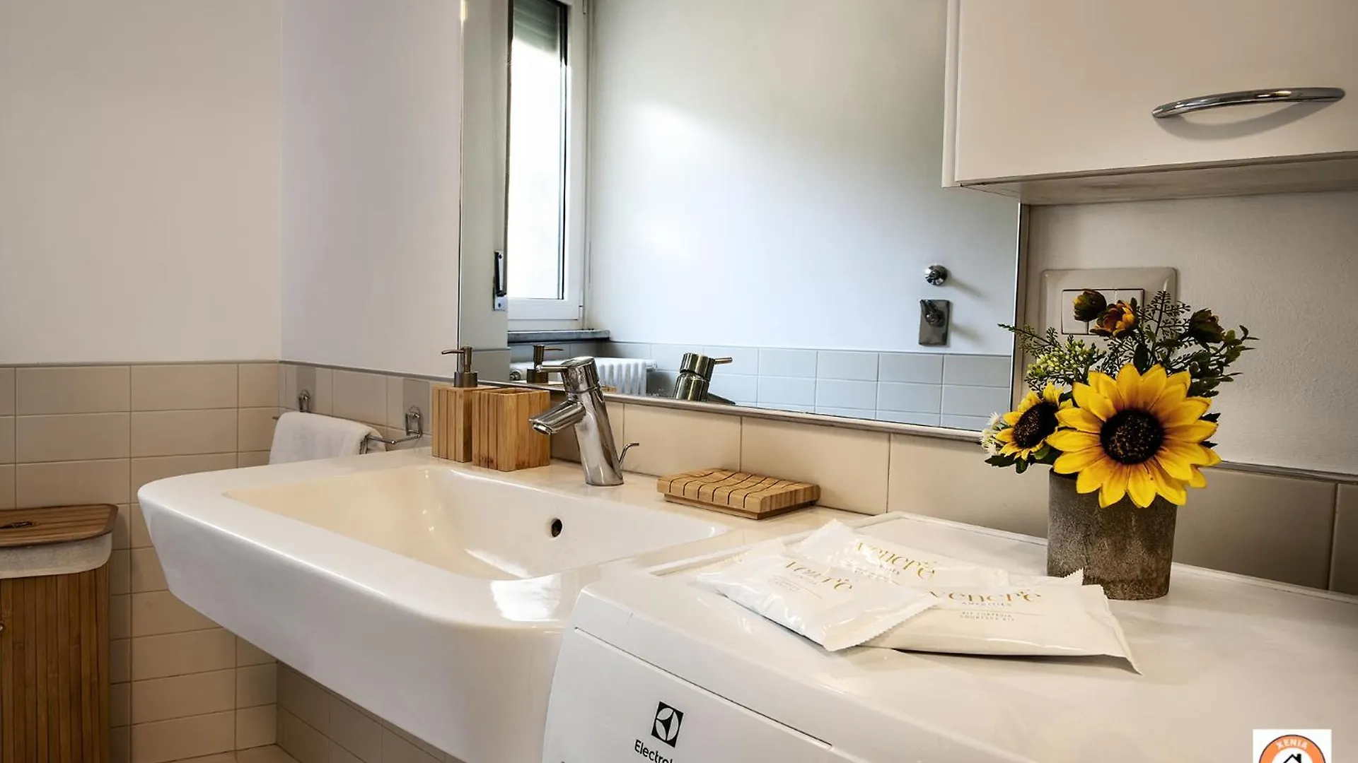 Perla Milanese - Lambrate & Politecnico Apartment 0*, Milan Italy